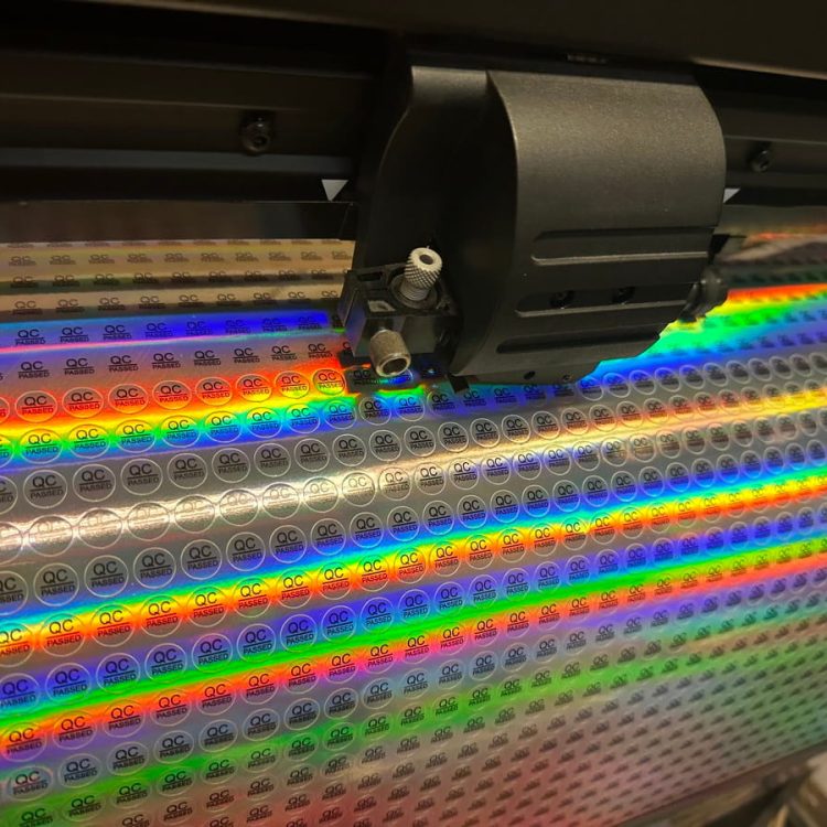holograficzne naklejki wycinanie holograficzne naklejki wycinanie